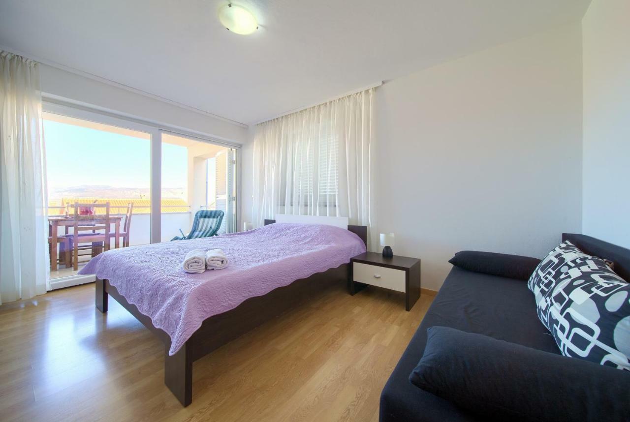 Vijon Apartment Njivice Ngoại thất bức ảnh