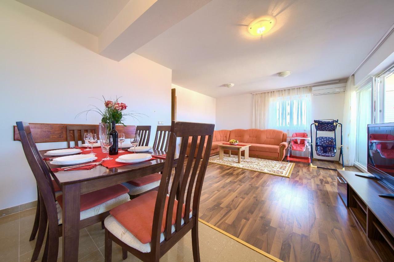 Vijon Apartment Njivice Ngoại thất bức ảnh