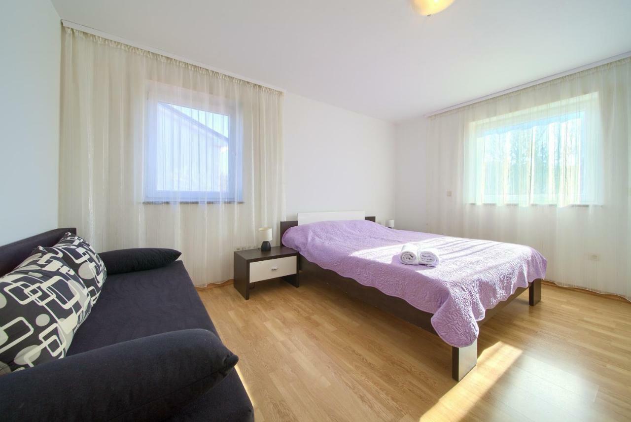 Vijon Apartment Njivice Ngoại thất bức ảnh