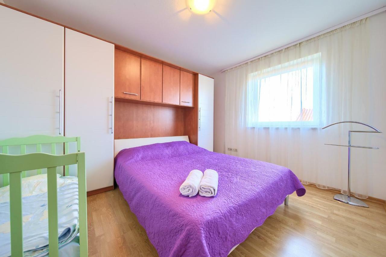 Vijon Apartment Njivice Ngoại thất bức ảnh